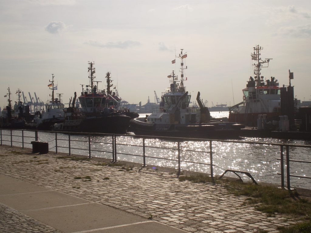 Schlepper Hamburger Hafen